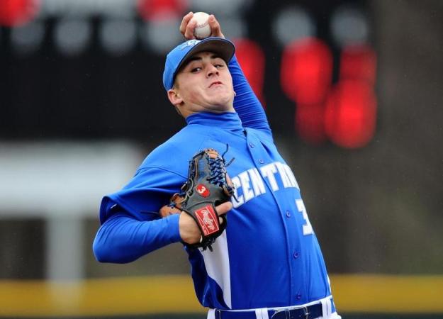 Brown Pitches Blue Devils to Split