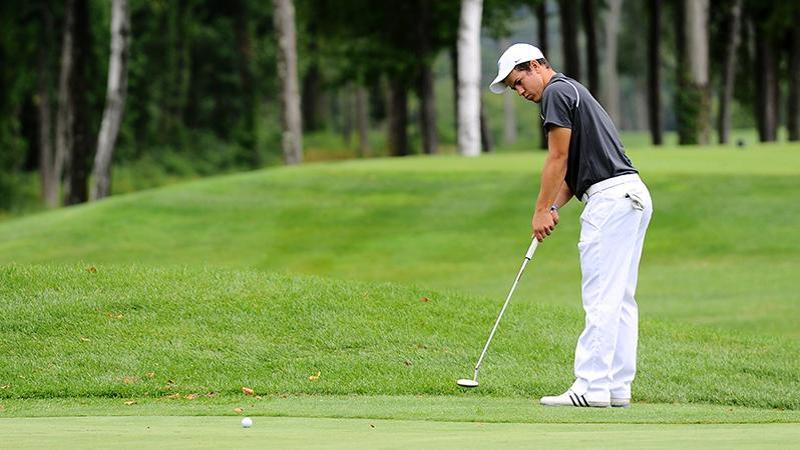 Men's Golf in Seventh After Round One of NECs