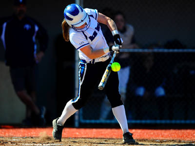 Softball Sweeps Mount to Improve to 11-9 in NEC