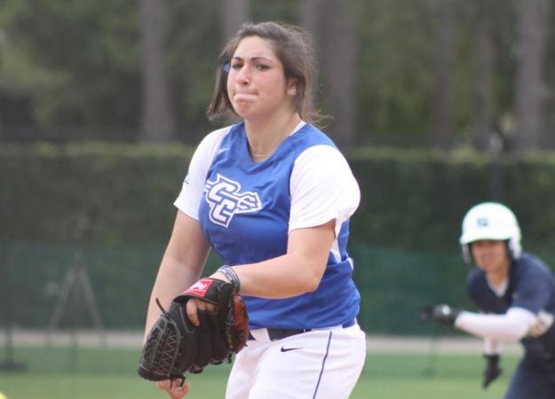 Softball Sweeps Day One at Norfolk St.