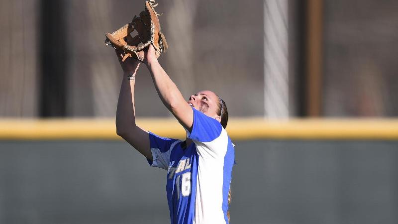 Softball Falls to Instate Rival UConn on Wednesday