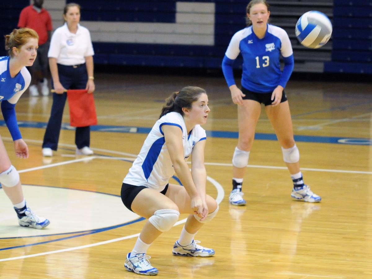 Volleyball Gets Road NEC Victory Over Quinnipiac, 3-1