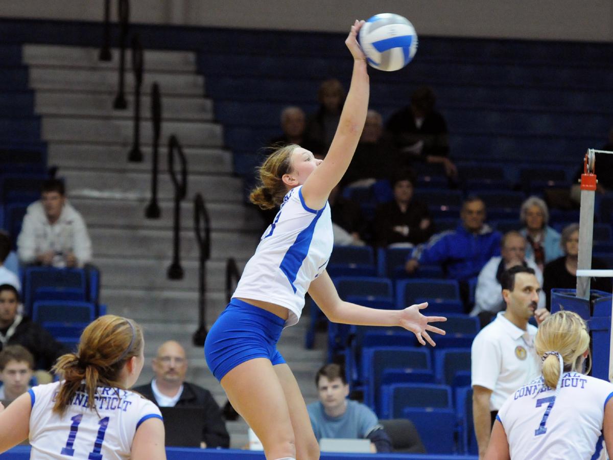 Olmstead, Snyder Combine for 36 Kills in 3-1 Victory at St. Francis (PA)