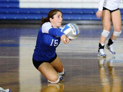 Blue Devil Volleyball Drops St. Francis in Five Sets
