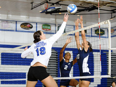 Volleyball Tops Providence in Four Sets on the Road on Wednesday Night