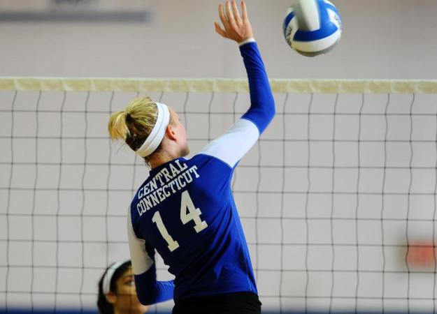 Volleyball Takes Down SFPA in Five Sets