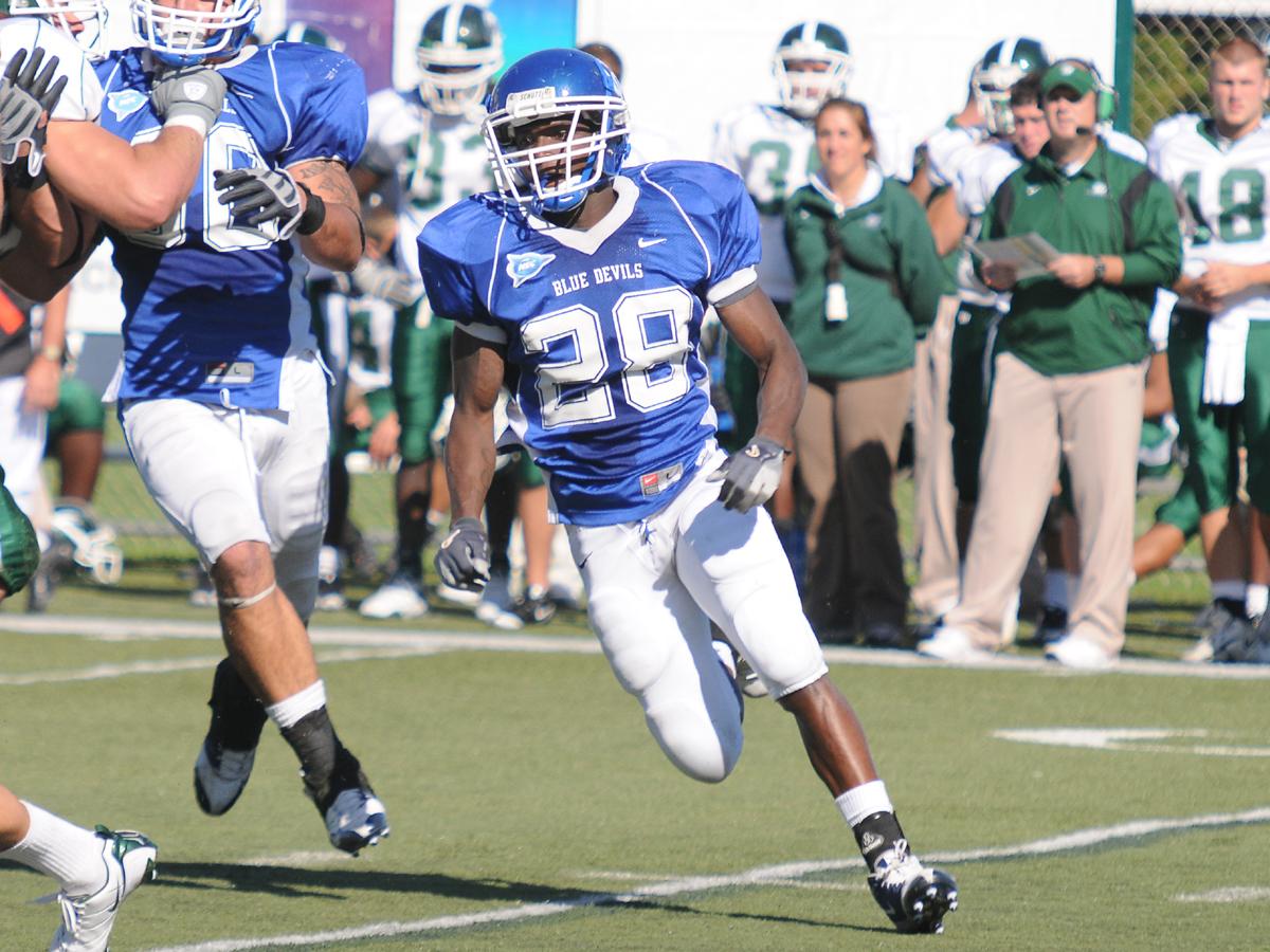 Mallory Rushes for 167, CCSU Scores Two Defensive Touchdowns in First Shutout Since 1998