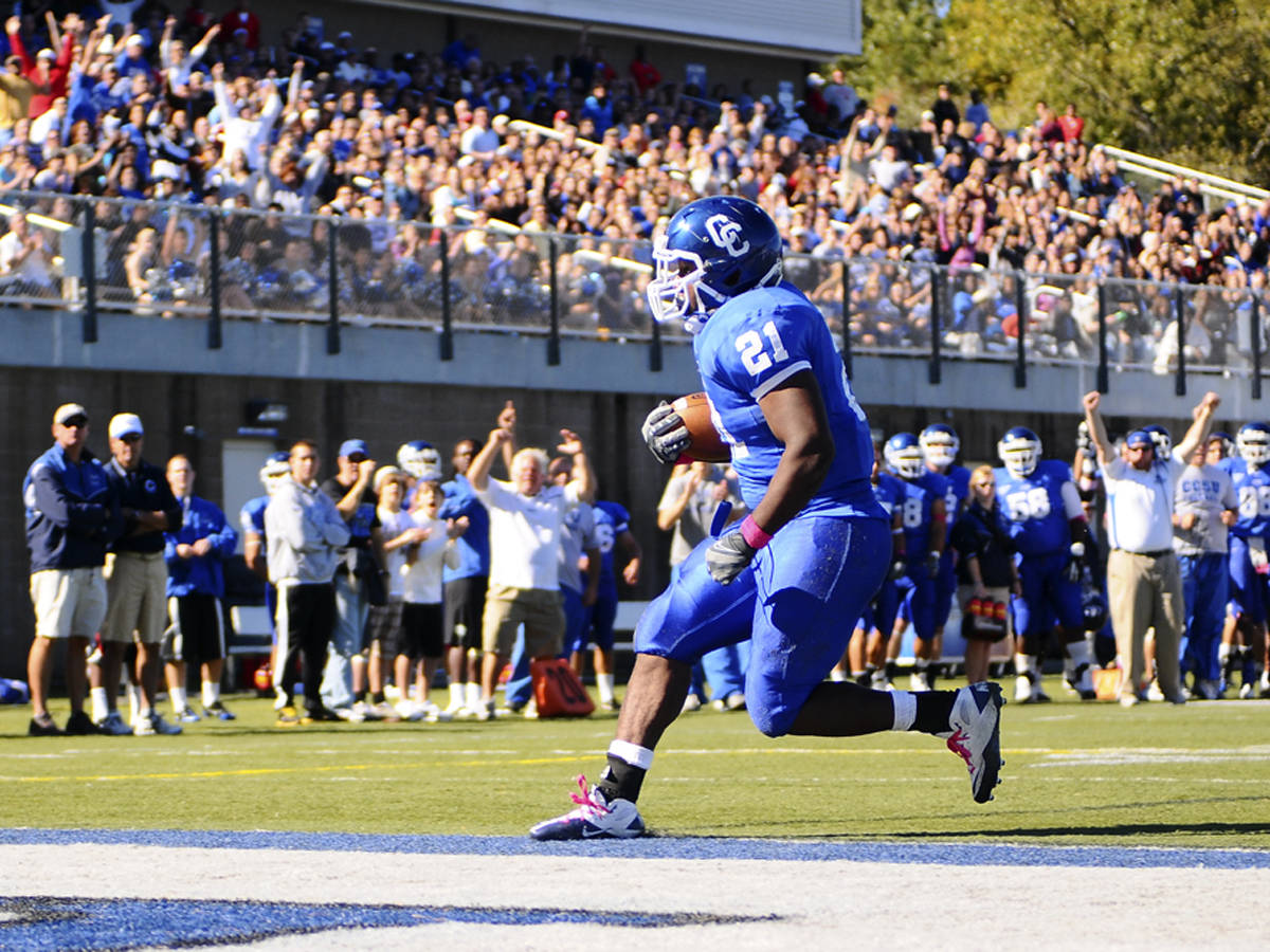 Football Wins School-Record 12th Straight Home Game Over Duquesne on Saturday