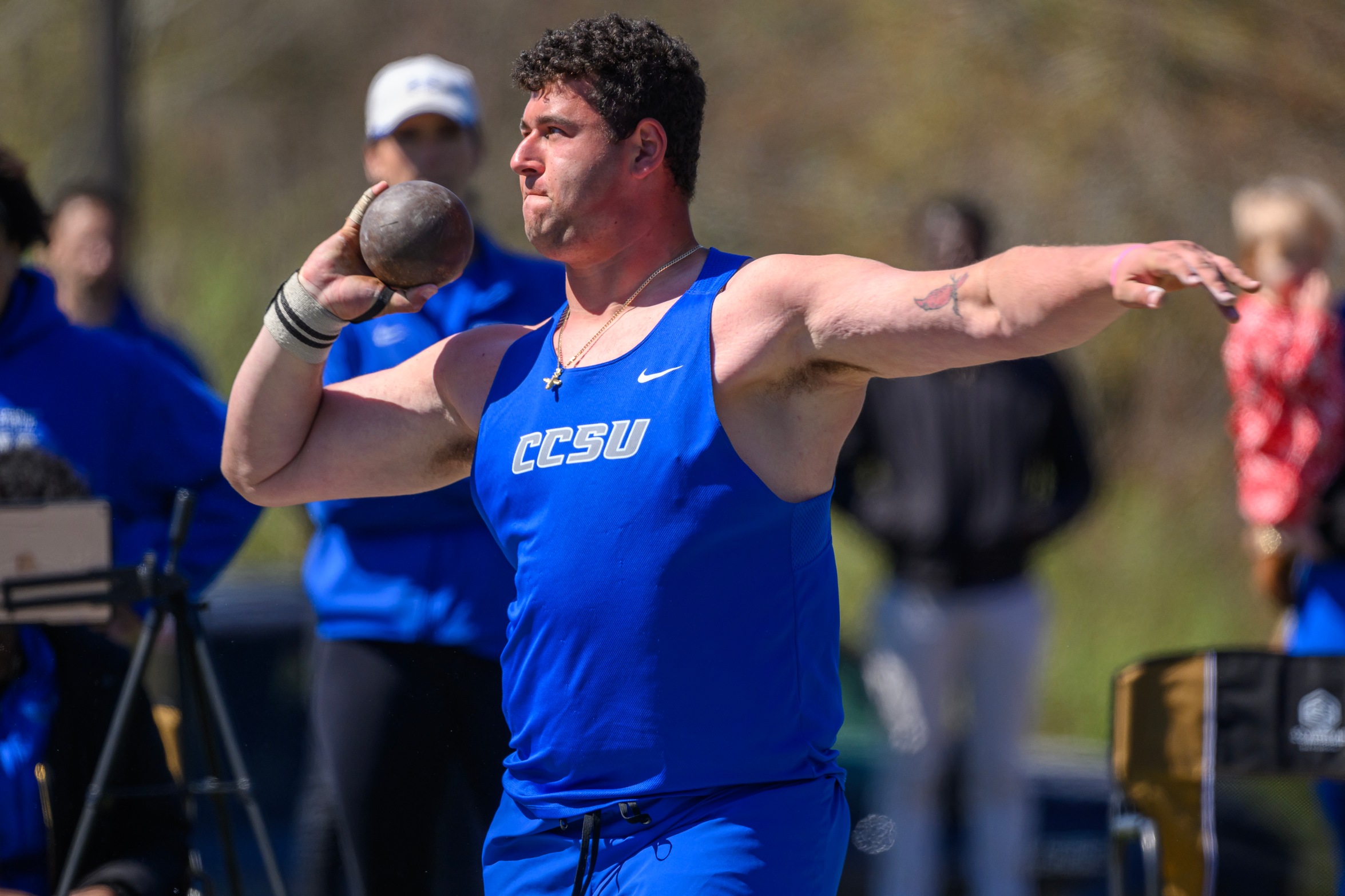 Angelo Pisacreta placed fifth in the weight throw for the Blue Devils at the Bryant Throws. (Photo: Steve McLaughlin)