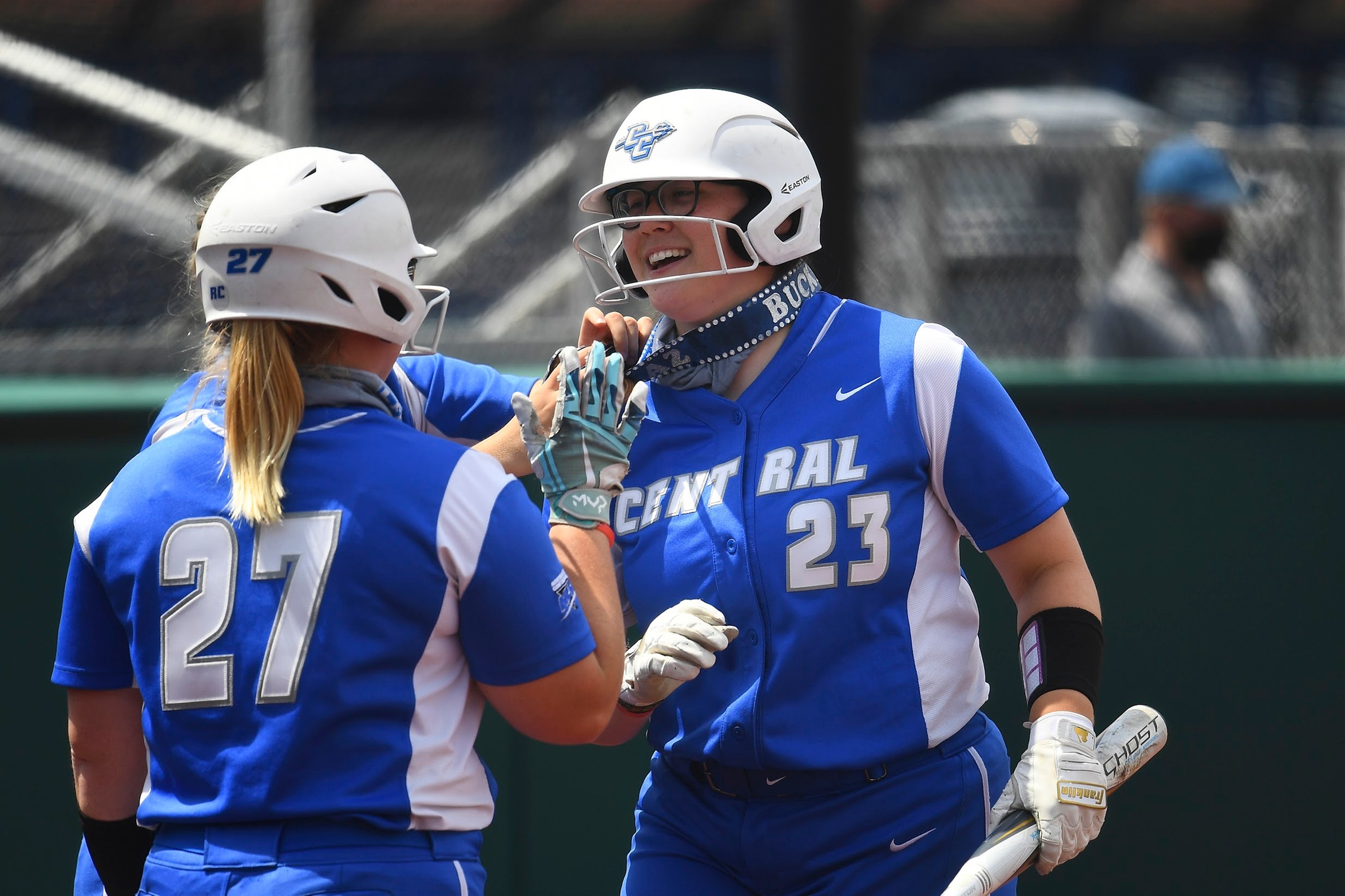 Softball Drops Opening Day Doubleheader