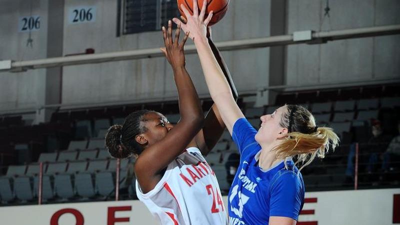Women's Basketball Drops Hartford, 82-50