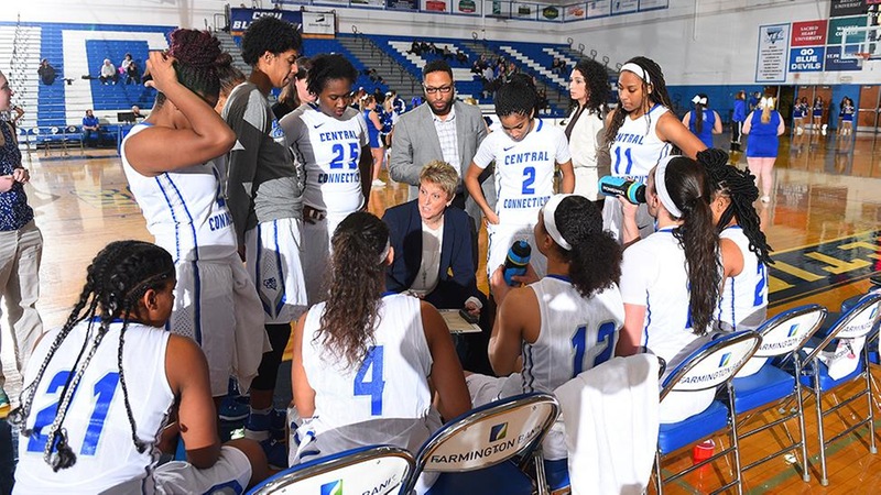 Women's Basketball Wins Fourth Straight, Remains Unbeaten in NEC Play