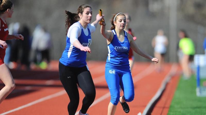 Women's Track Competes at New Hampshire