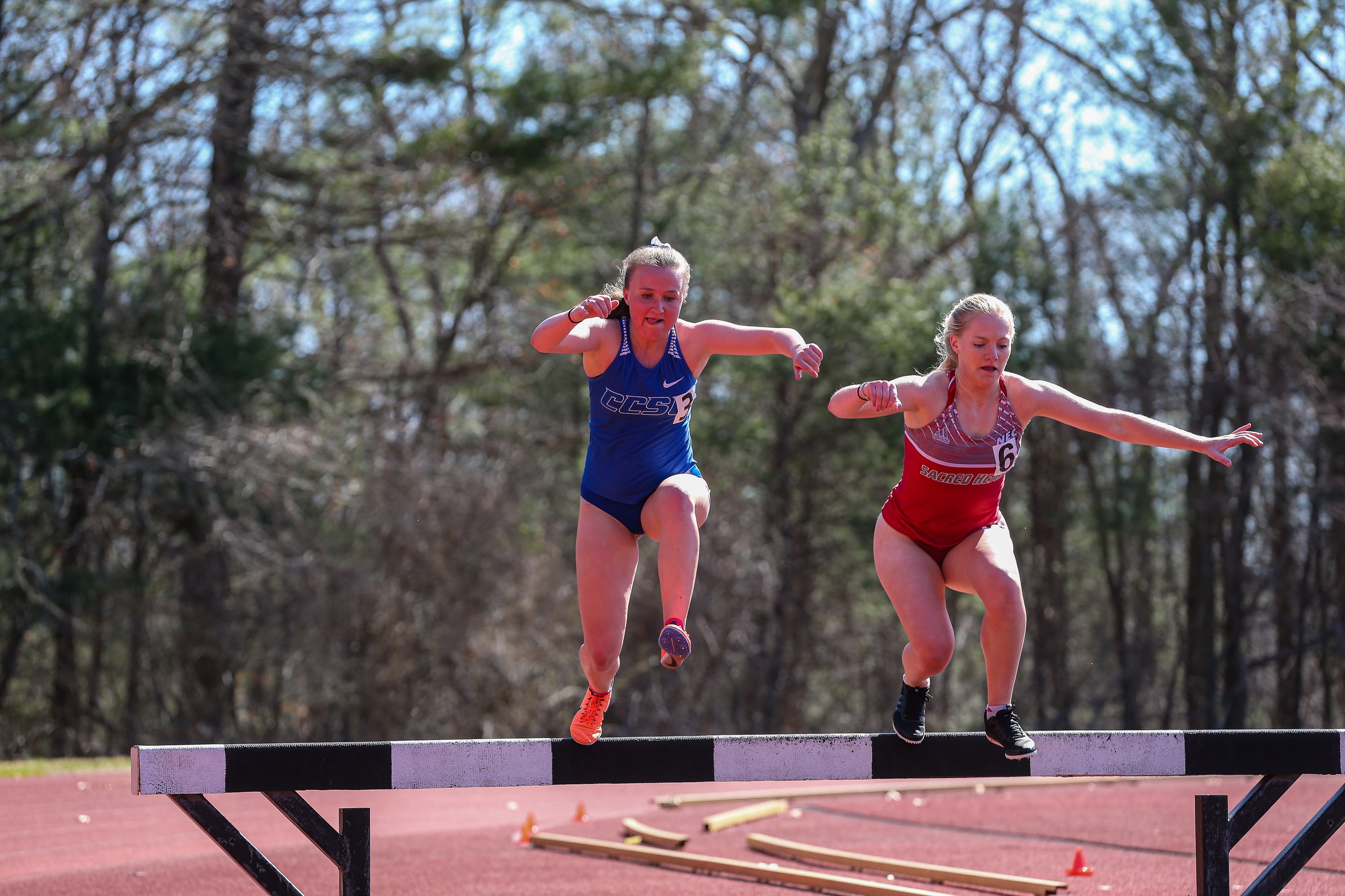 Women's Track and Field Competes at UConn Northeast Challenge