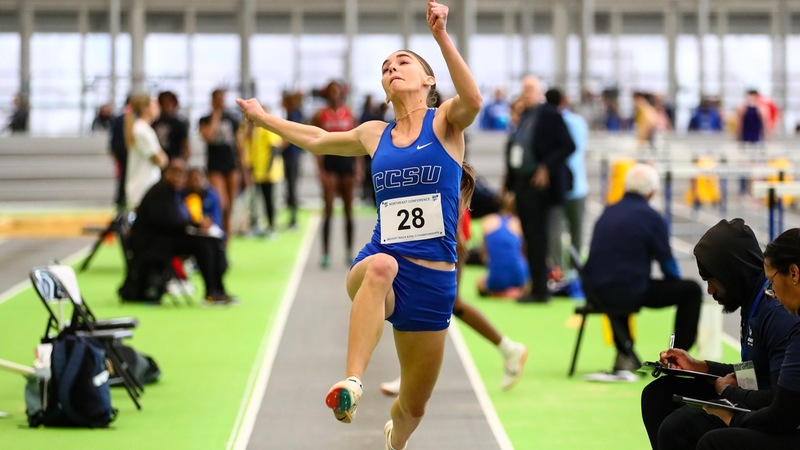 Women's Track and Field Competes at the Holy Cross Invite