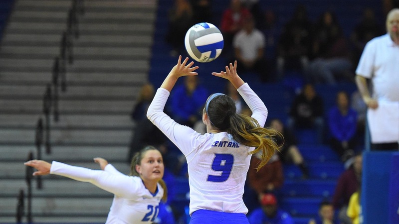 Volleyball Drops a Pair of Matches at Fairfield Invitational