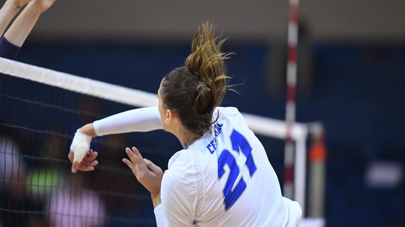 Volleyball Falls at UConn in Four Sets on Saturday