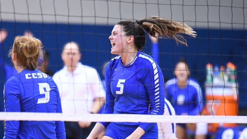 Volleyball Takes Down Saint Francis U in Four Sets