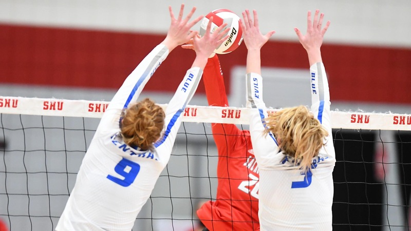 Volleyball Earns Split with LIU on Wednesday