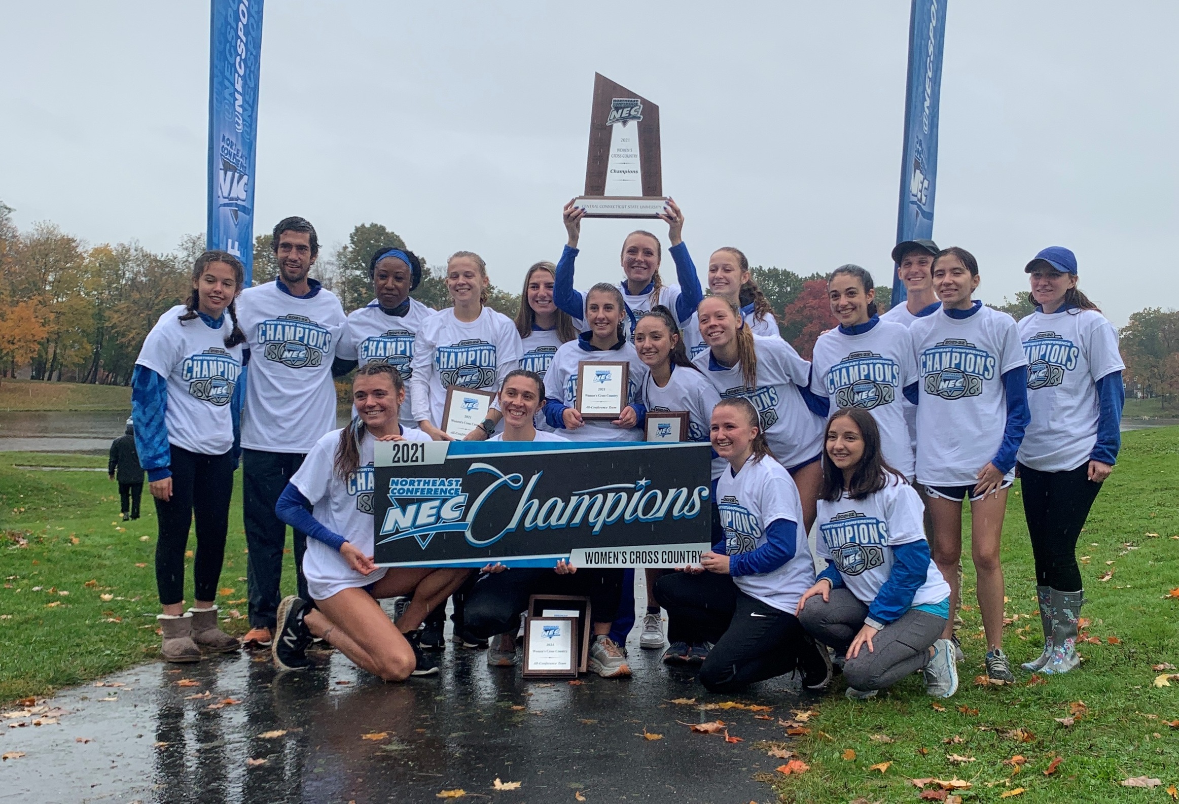 Women's Cross Country Wins Fourth Straight NEC Title